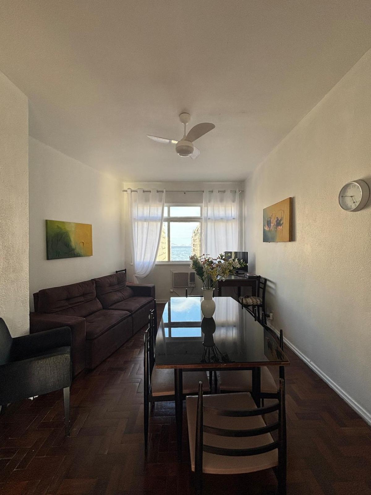 2 Bedroom With Copacabana View * Río de Janeiro